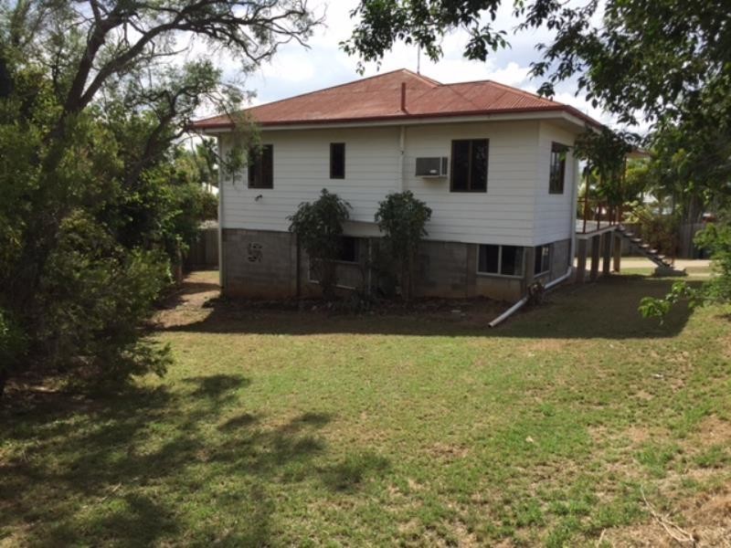 6 Dobbs Street, The Range QLD 4700